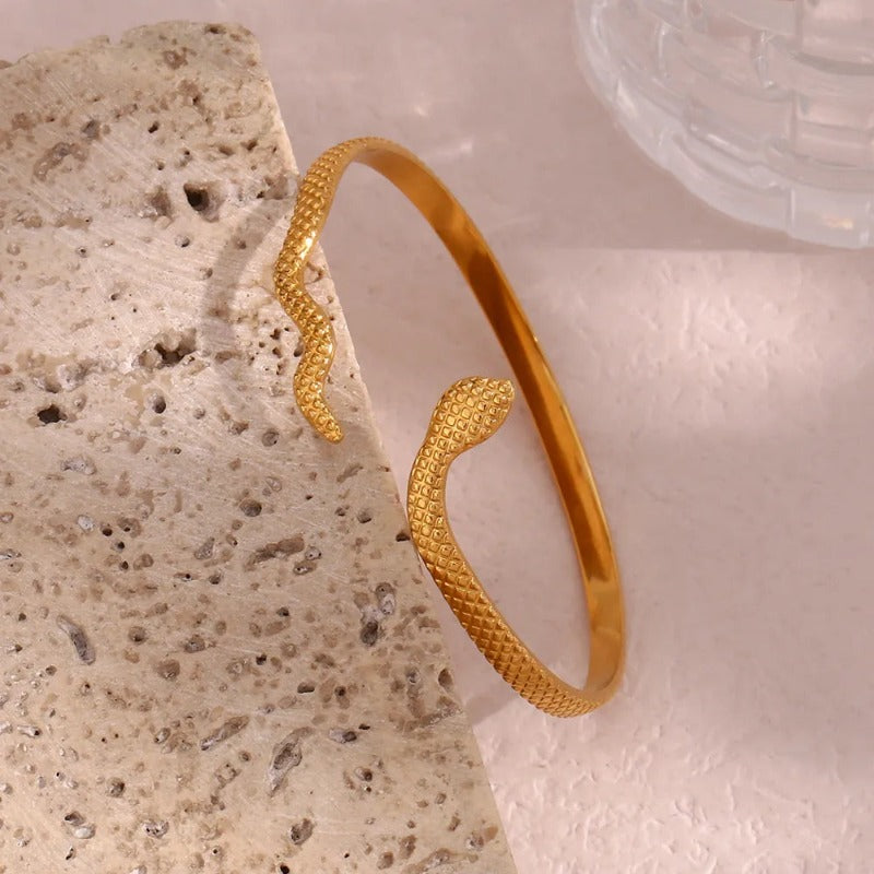 Schlangenarmband mit 18k Goldbeschichtung